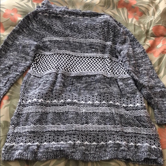 Cable & Gauge. Black + white knit sweater. Size M - Picture 4 of 7